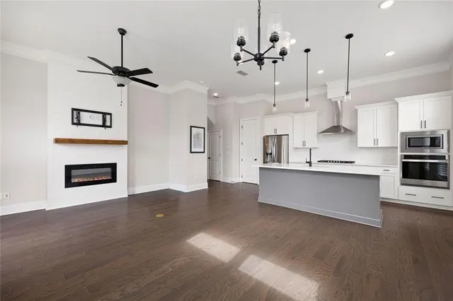 $549,900 | 109 Village Green Avenue, Woodstock, GA 30189