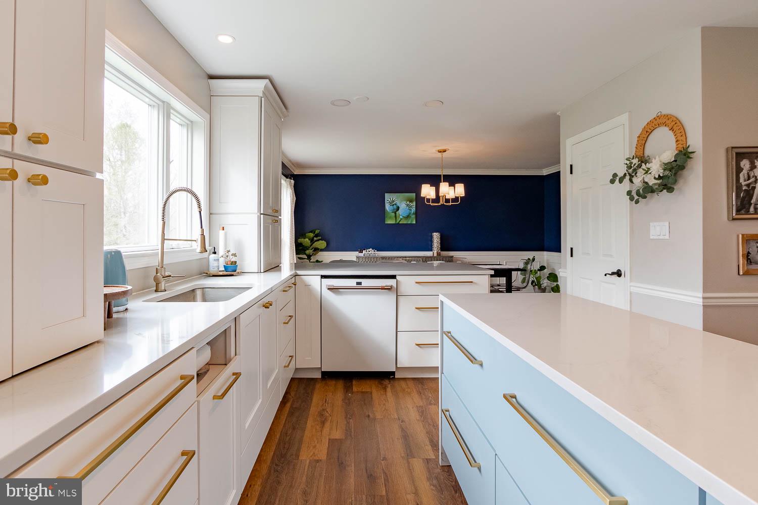 115 Heiskel Drive Port Matilda, PA 16870 - Photo 23 of 66 Modern kitchen with stylish accents.