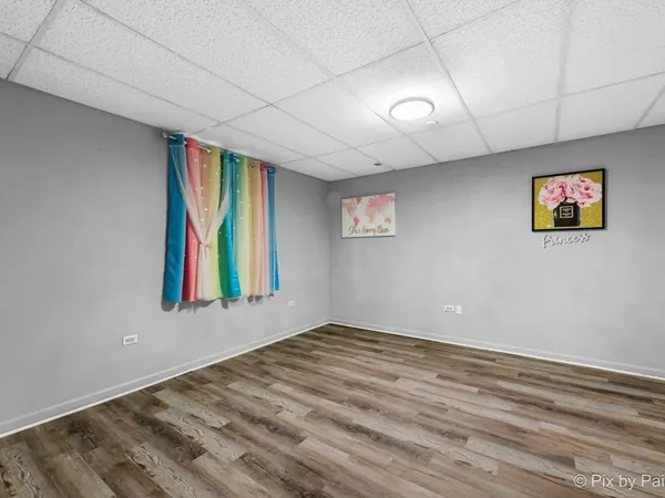 $2,895 | 4909 Spencer Avenue, Unit A, Lisle, IL 60532