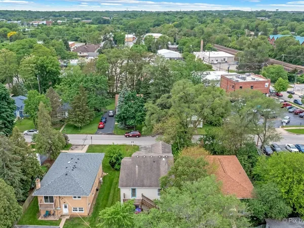 $2,895 | 4909 Spencer Avenue, Unit A, Lisle, IL 60532