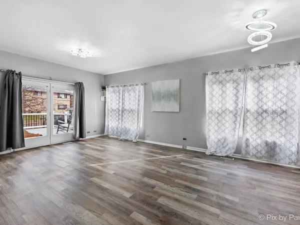 $2,895 | 4909 Spencer Avenue, Unit A, Lisle, IL 60532