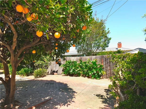 $1,430,000 | 6317 East Eliot Street, Long Beach, CA 90803