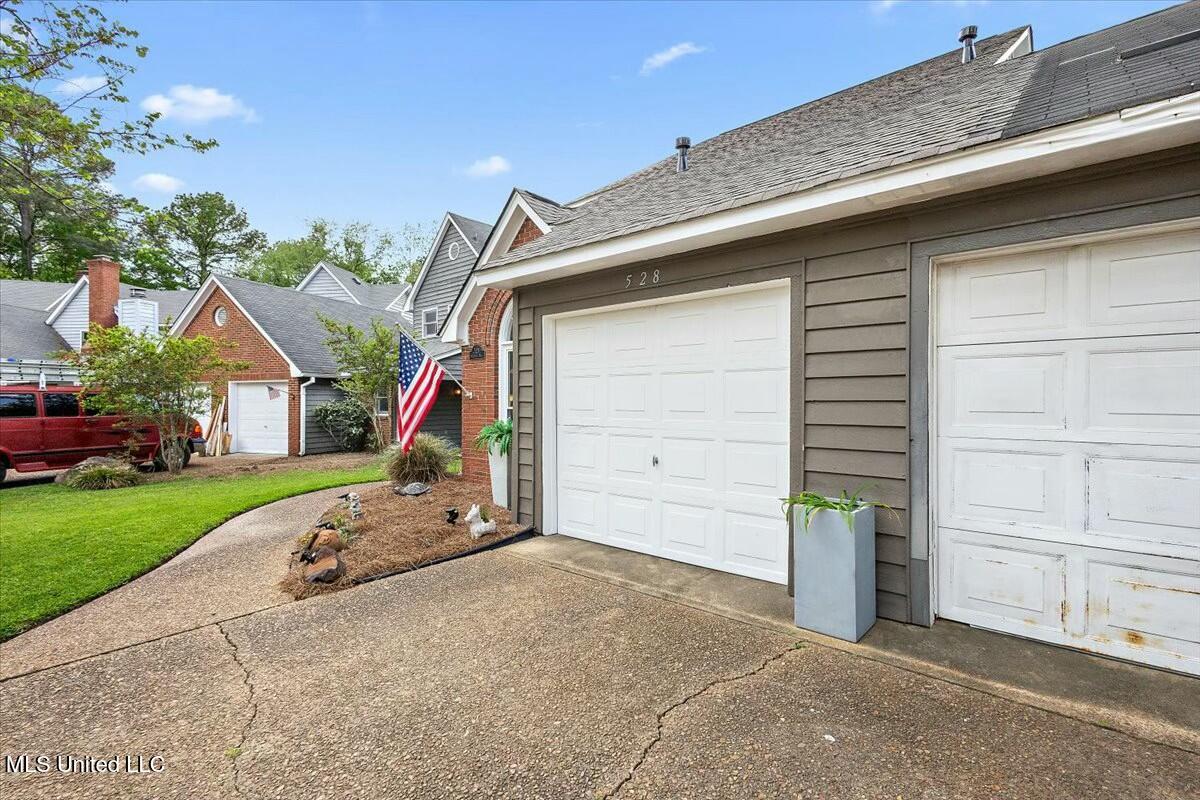 528 Boardwalk Boulevard Ridgeland, MS 39157 - Photo 3 of 26 tempImageTslWKh
