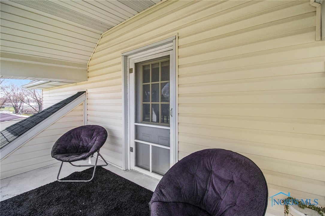 709 West Indiana Street Edon, OH 43518 - Photo 20 of 28 Balcony area