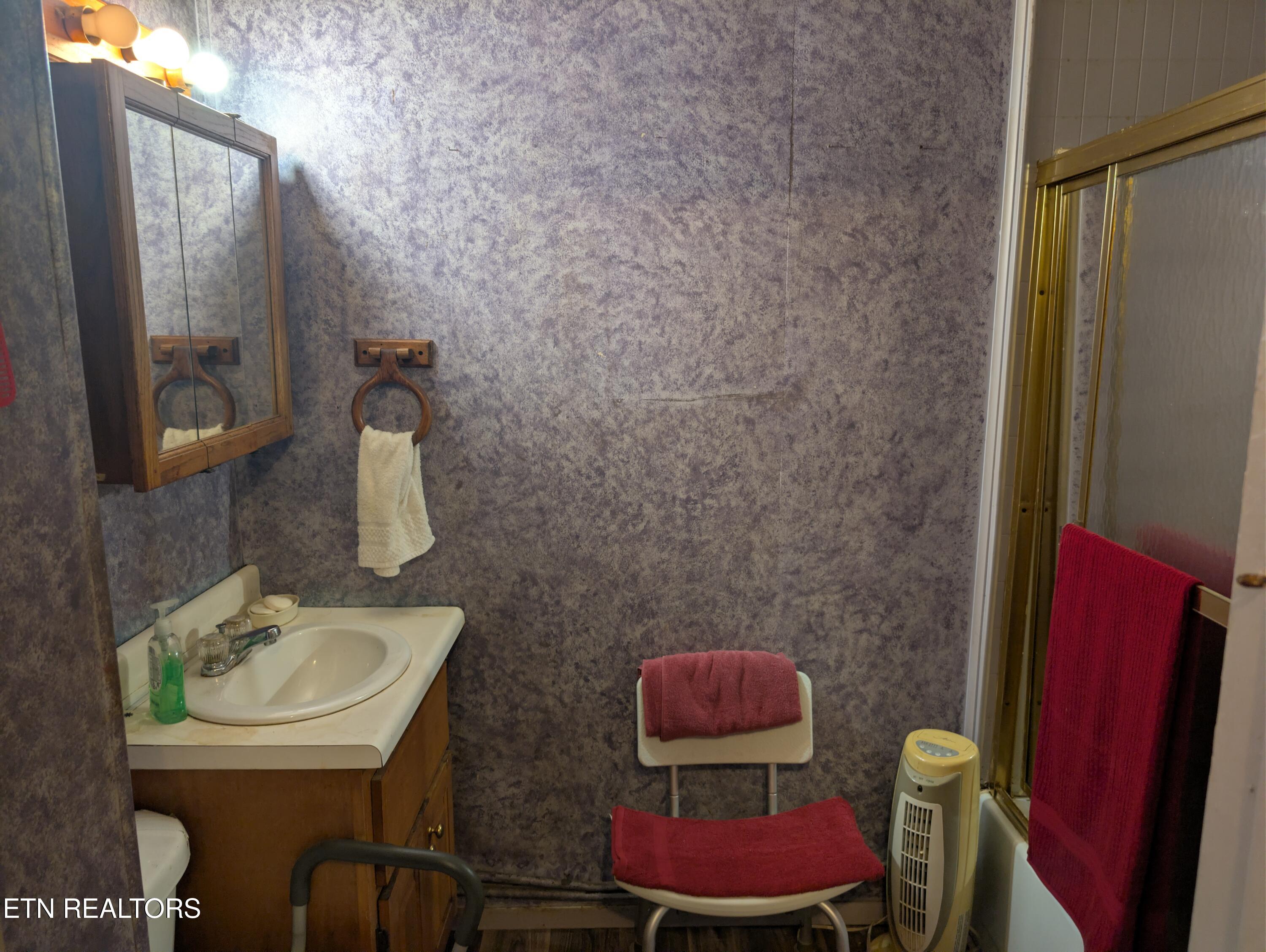 1720 Exeter Avenue Middlesboro, KY 40965 - Photo 10 of 15 1000012612