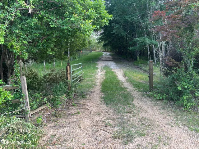 $198,900 | 594 Homer Ladner Road, Poplarville, MS 39470