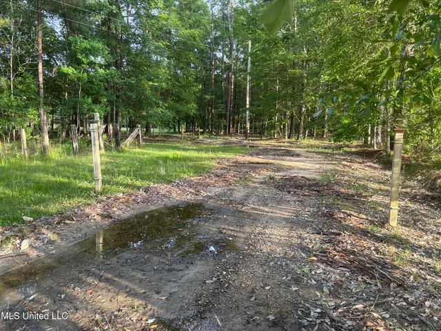 $198,900 | 594 Homer Ladner Road, Poplarville, MS 39470