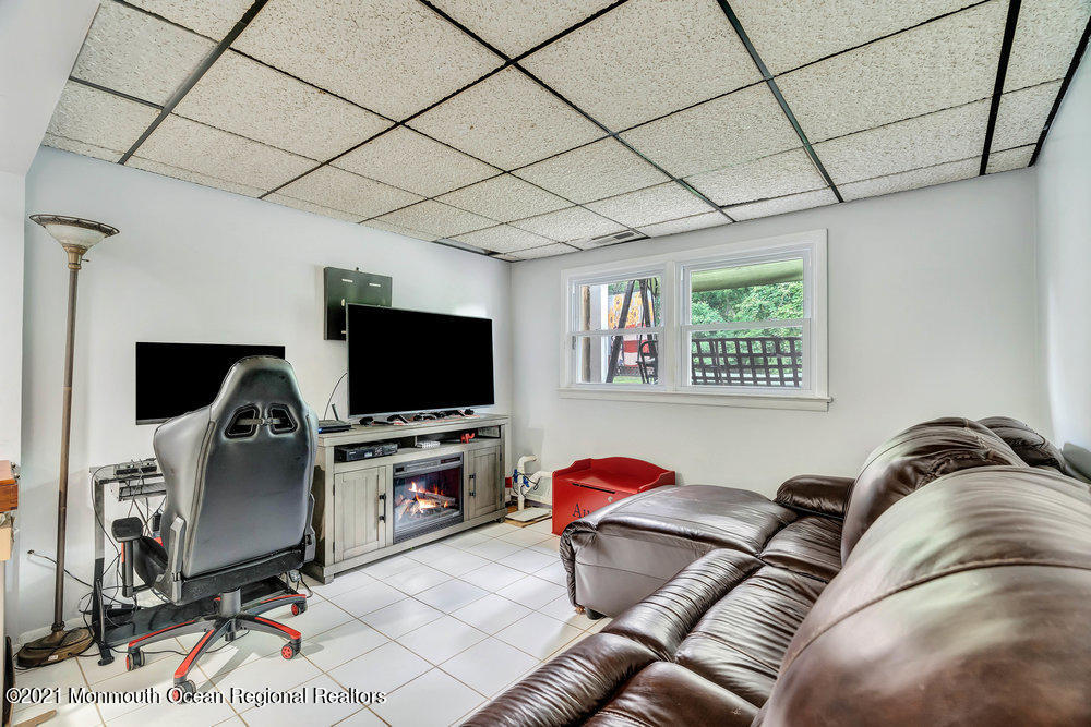 19 Ralph Place Jackson, NJ 08527 - Photo 11 of 16 11