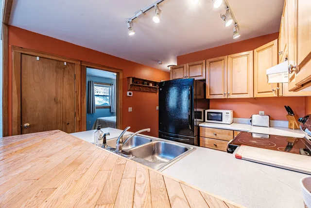 $299,999 | 67 Sunset Road, Bethel, ME 04217