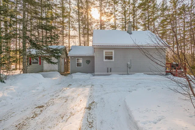 $299,999 | 67 Sunset Road, Bethel, ME 04217