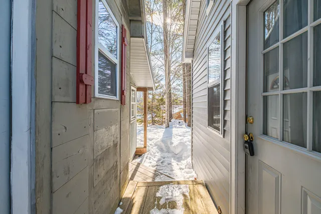 $299,999 | 67 Sunset Road, Bethel, ME 04217