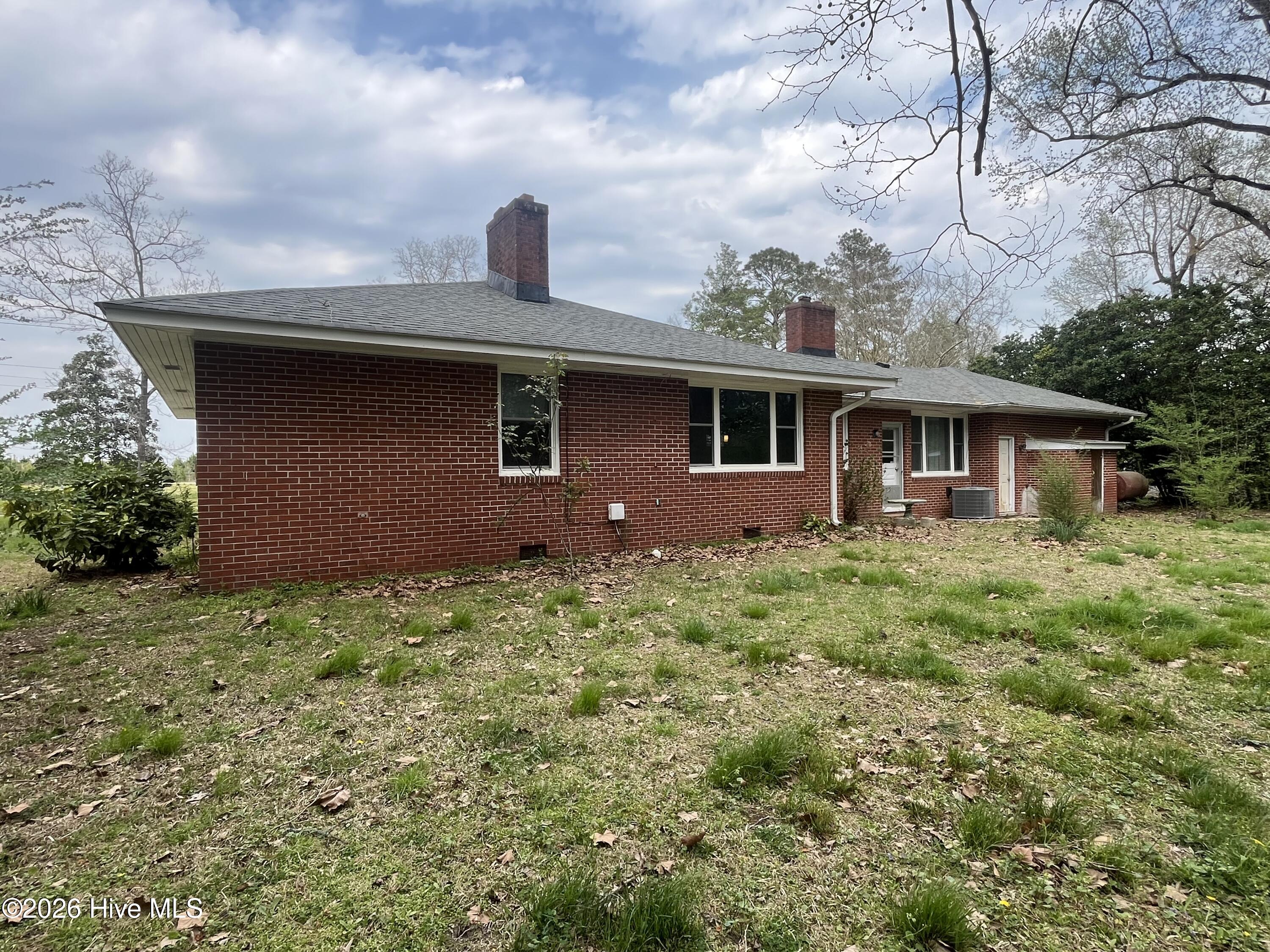 720 Main Street Bayboro, NC 28515 - Photo 33 of 35 Up Close Backside