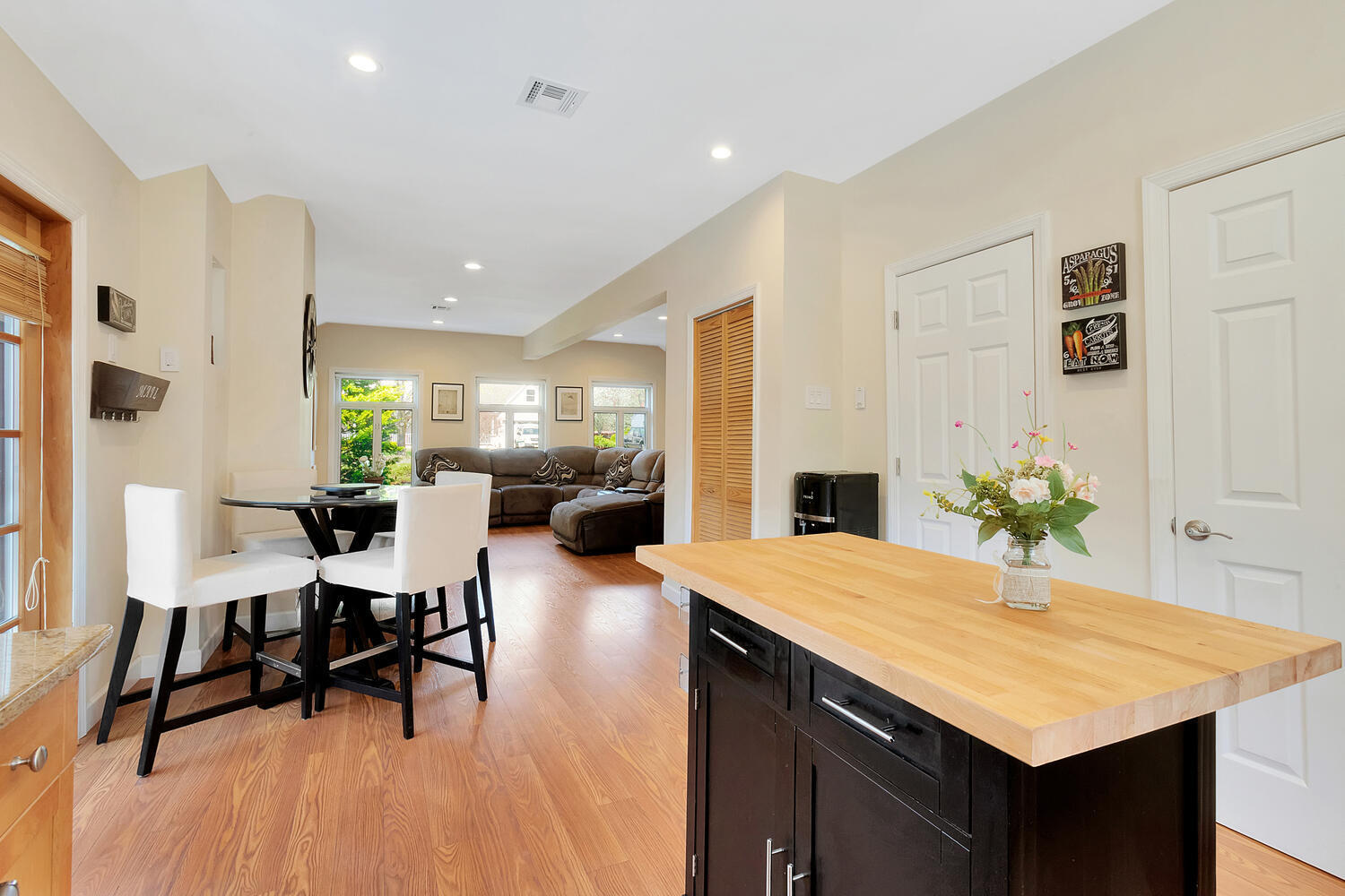 859 Patterson Road Jackson, NJ 08527 - Photo 25 of 56 859 Patterson Rd Jackson-large-024-038-K