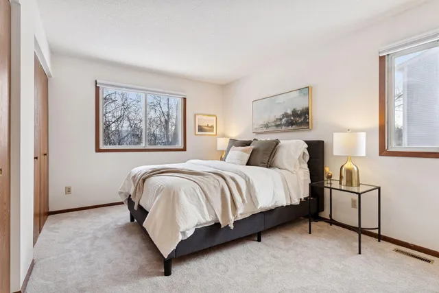 $179,900 | 2250 Benson Avenue, Unit H, St. Paul, MN 55116