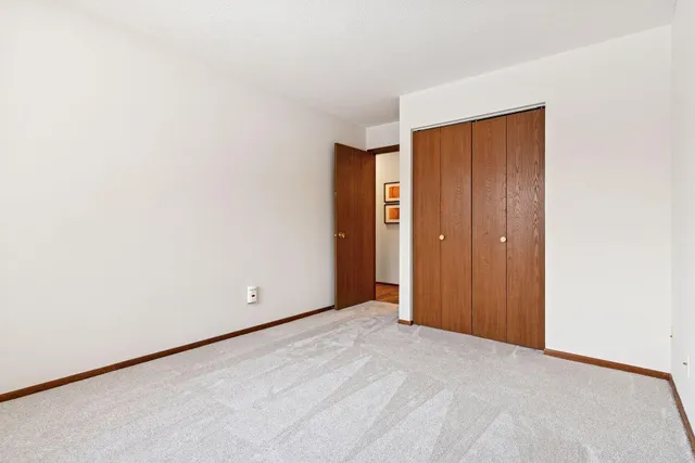 $179,900 | 2250 Benson Avenue, Unit H, St. Paul, MN 55116