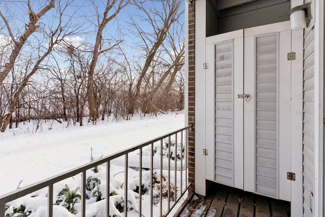 $179,900 | 2250 Benson Avenue, Unit H, St. Paul, MN 55116