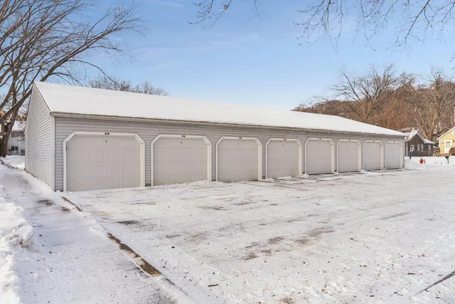 $179,900 | 2250 Benson Avenue, Unit H, St. Paul, MN 55116