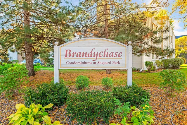 $179,900 | 2250 Benson Avenue, Unit H, St. Paul, MN 55116