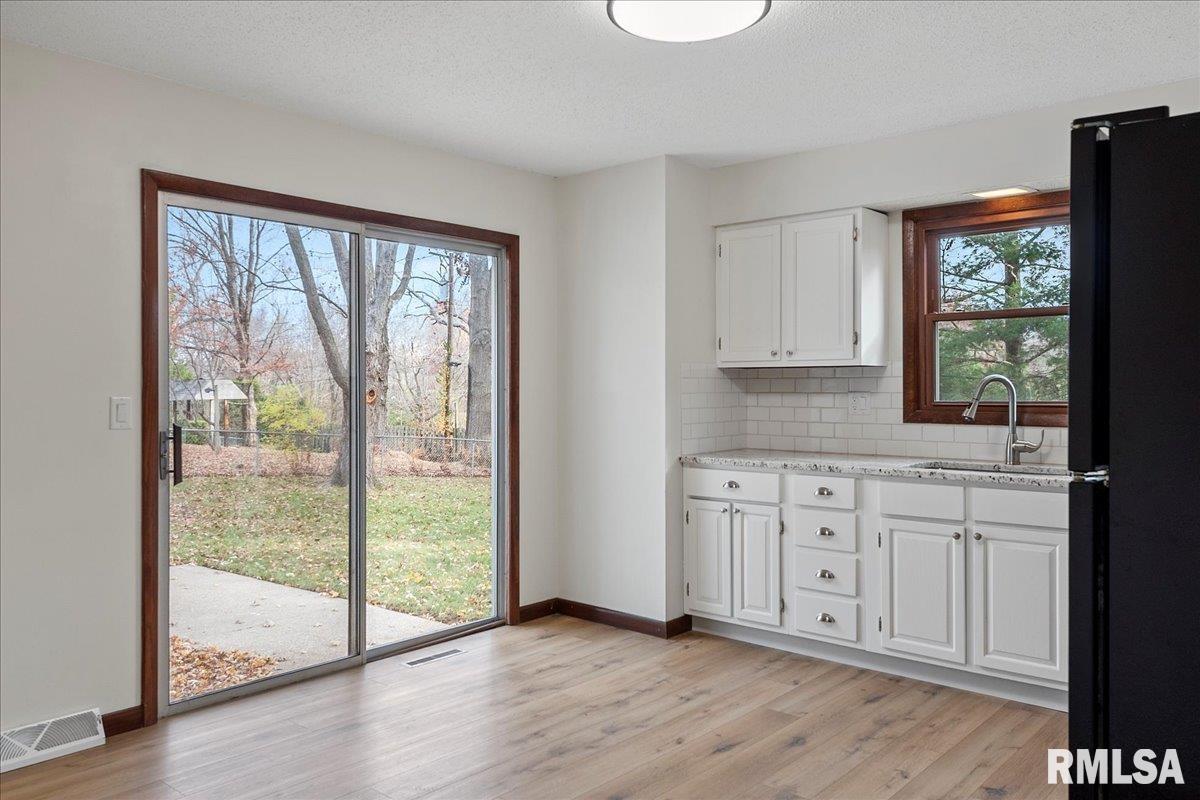 20 Cheyenne Drive Springfield, IL 62711 - Photo 13 of 33