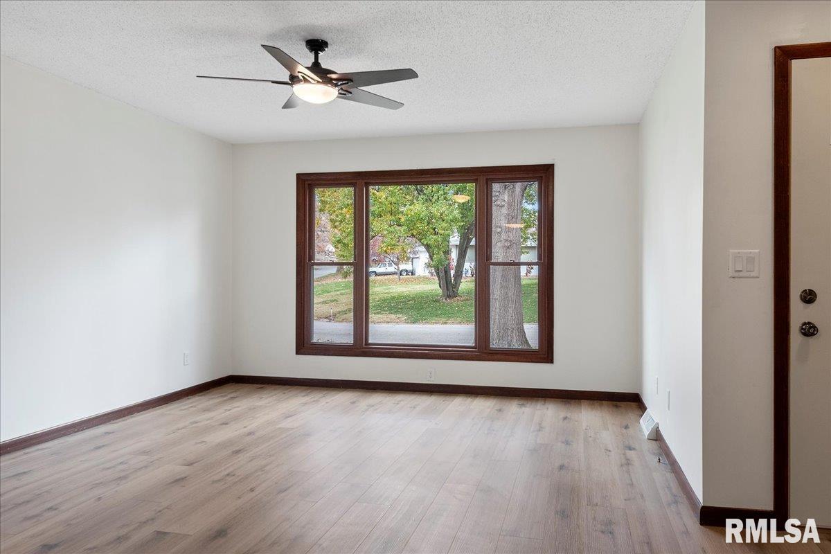 20 Cheyenne Drive Springfield, IL 62711 - Photo 4 of 33