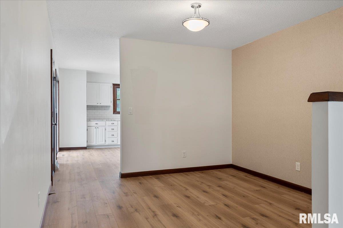 20 Cheyenne Drive Springfield, IL 62711 - Photo 7 of 33