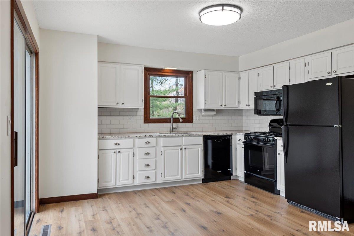 20 Cheyenne Drive Springfield, IL 62711 - Photo 10 of 33