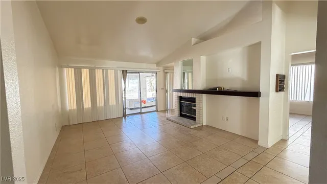 $1,850 | 6760 Quinella Drive, Las Vegas, NV 89103