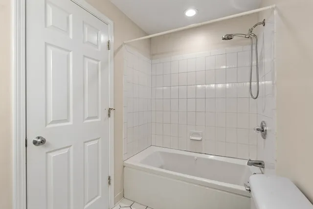 $529,000 | 1216 Vfw Parkway, Unit 40, Boston, MA 02132