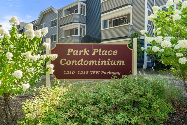 $529,000 | 1216 Vfw Parkway, Unit 40, Boston, MA 02132