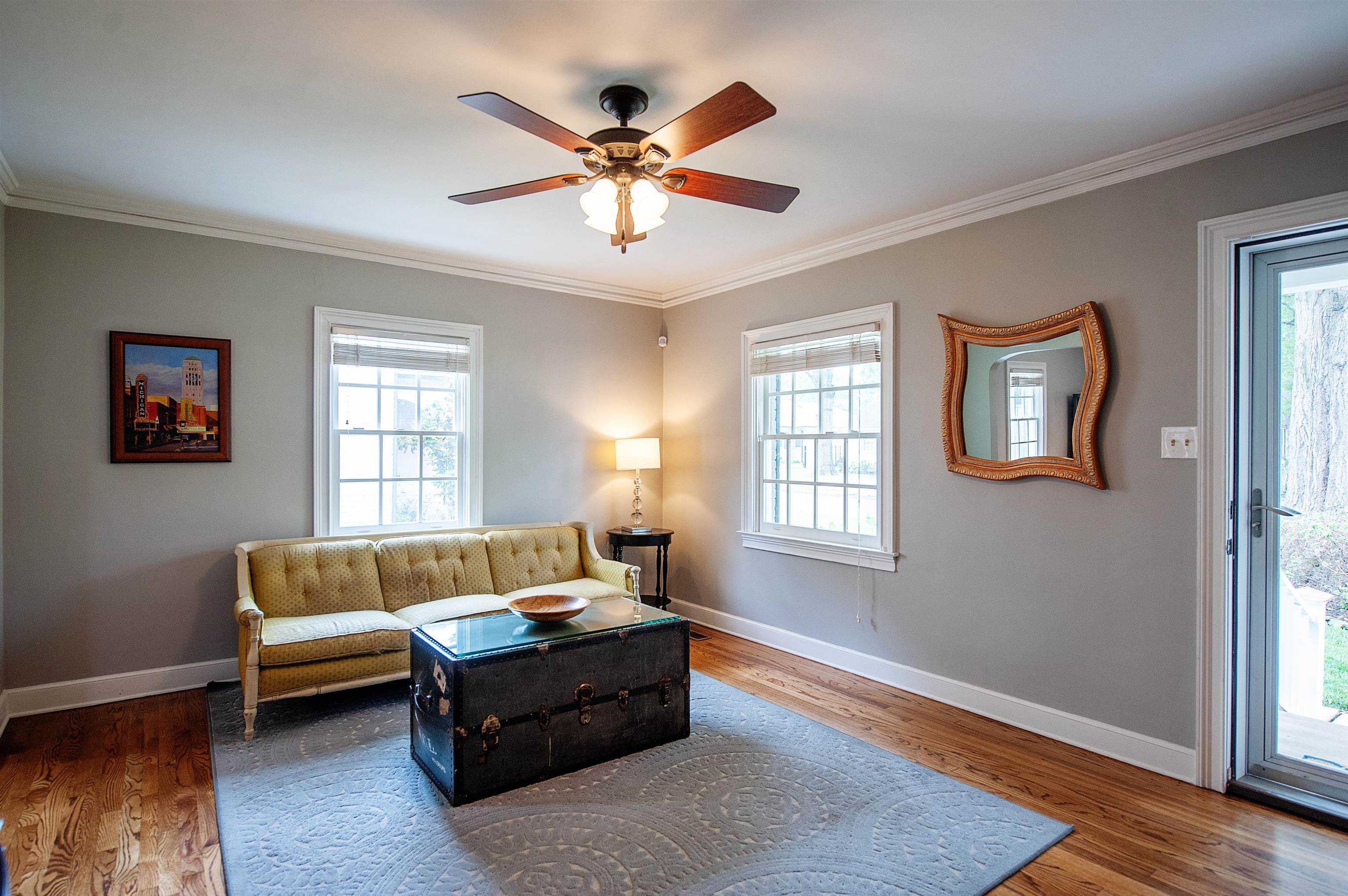 3640 Aurora Circle Memphis, TN 38111 - Photo 5 of 24 a living room with a couch and wooden floor