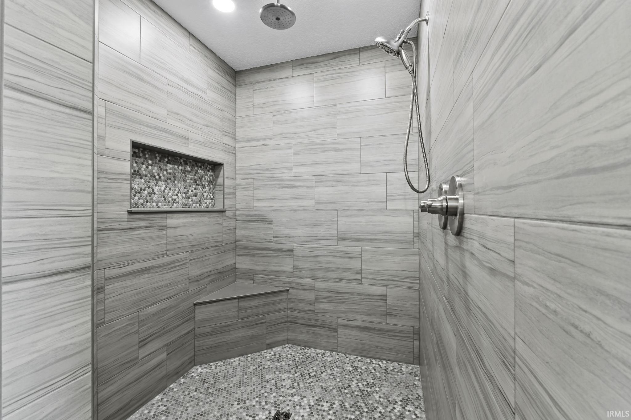 17868 Garnet Ridge Court Huntertown, IN 46748 - Photo 9 of 14 Gallery Image 9