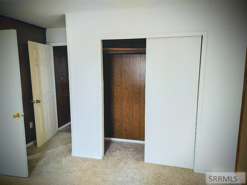 683 Decoria Avenue Arco, ID 83213 - Photo 10 of 23 MASTER CLLOSET AREA