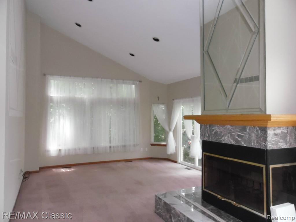 16723 Ryan Road Livonia, MI 48154 - Photo 22 of 43 SAM_6577.jpg