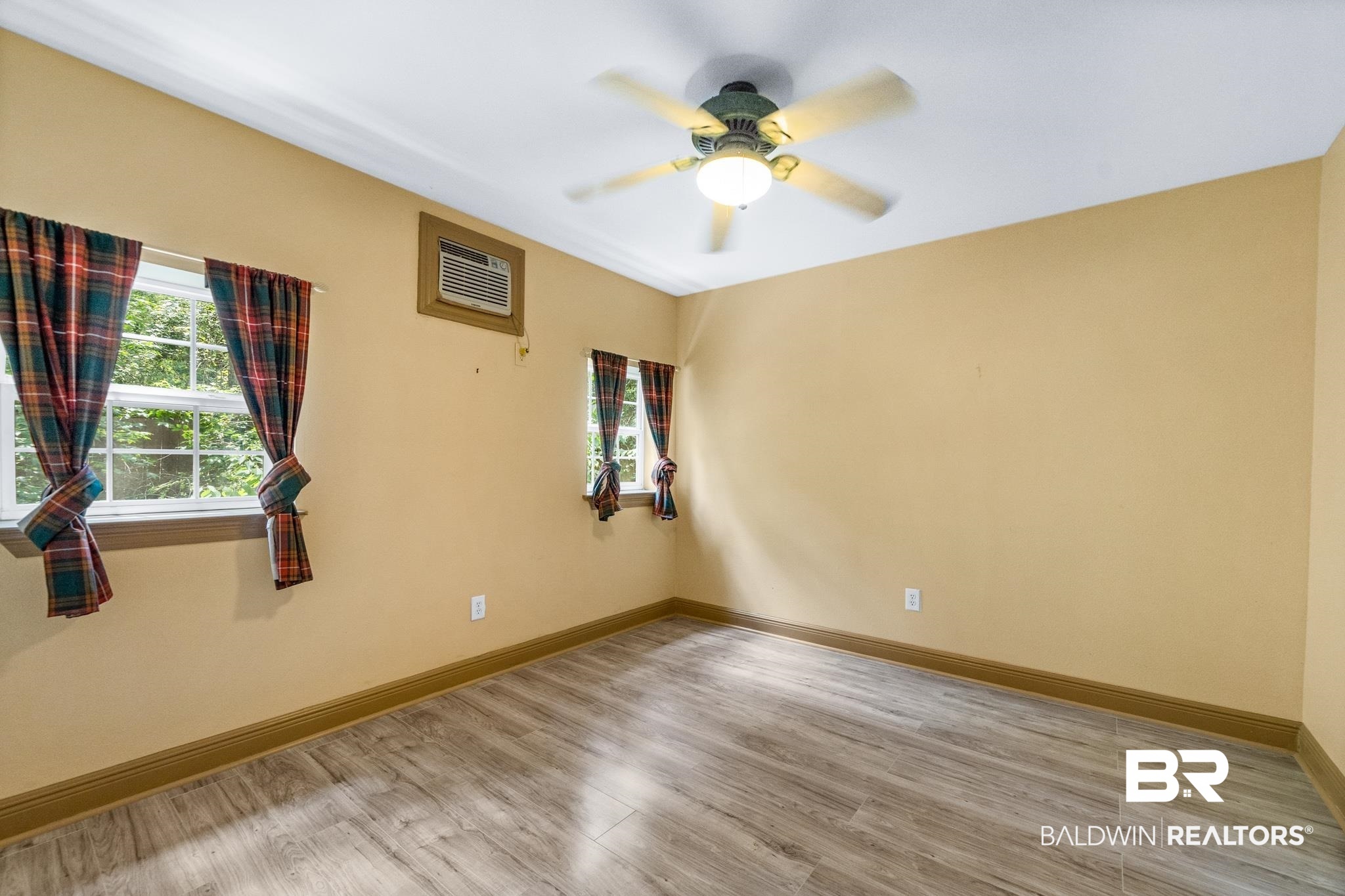 8321 Dixon Road Bay Minette, AL 36507 - Photo 62 of 79 Unfurnished room featuring ceiling fan and light hardwood / wood-style floors