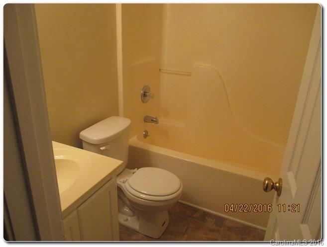 187 Valleyview Road, Unit 8 Mooresville, NC 28117 - Photo 4 of 8 Gallery Image 4