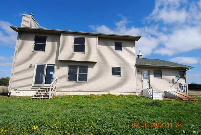 7627 Geirman Road Maybee, MI 48159 - Photo 15 of 17 Rear.JPG