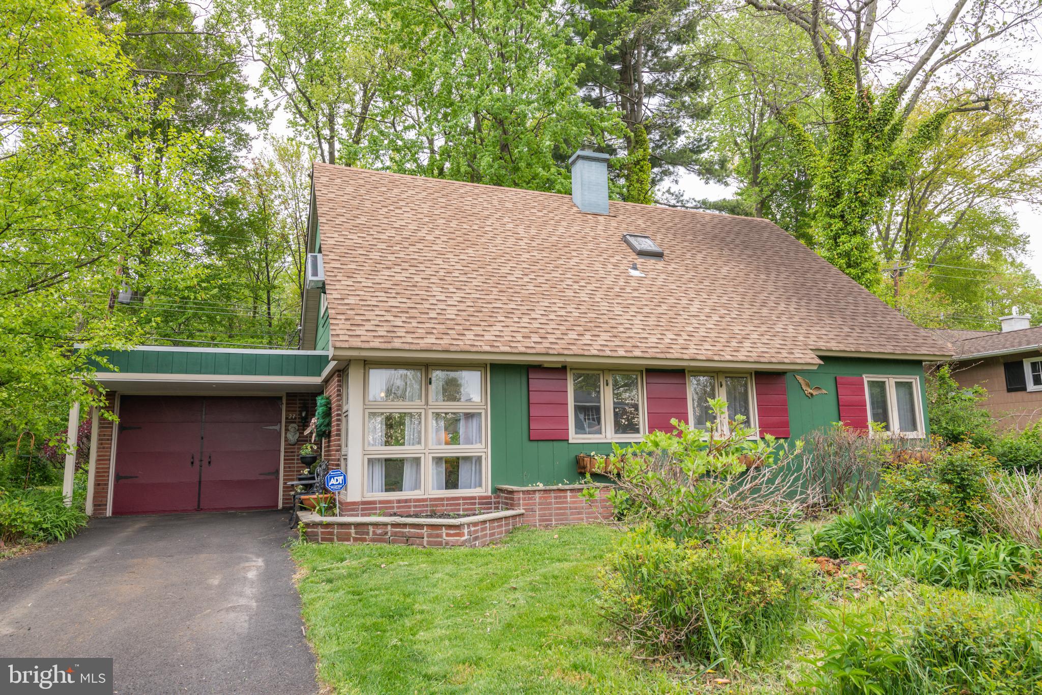 27 Terrace Road Levittown, PA 19056 - Photo 1 of 31