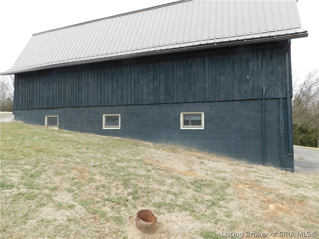 2620 West Cody Road Salem, IN 47167 - Photo 13 of 52