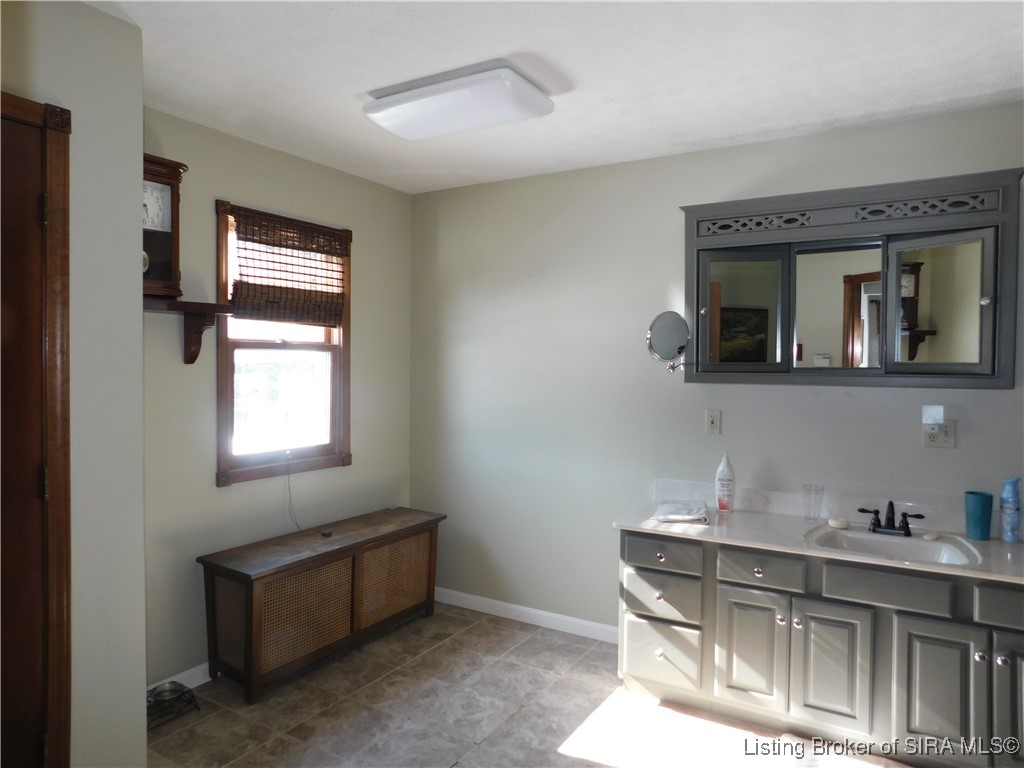 2620 West Cody Road Salem, IN 47167 - Photo 19 of 32