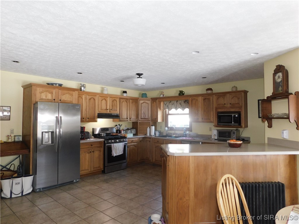 2620 West Cody Road Salem, IN 47167 - Photo 22 of 52