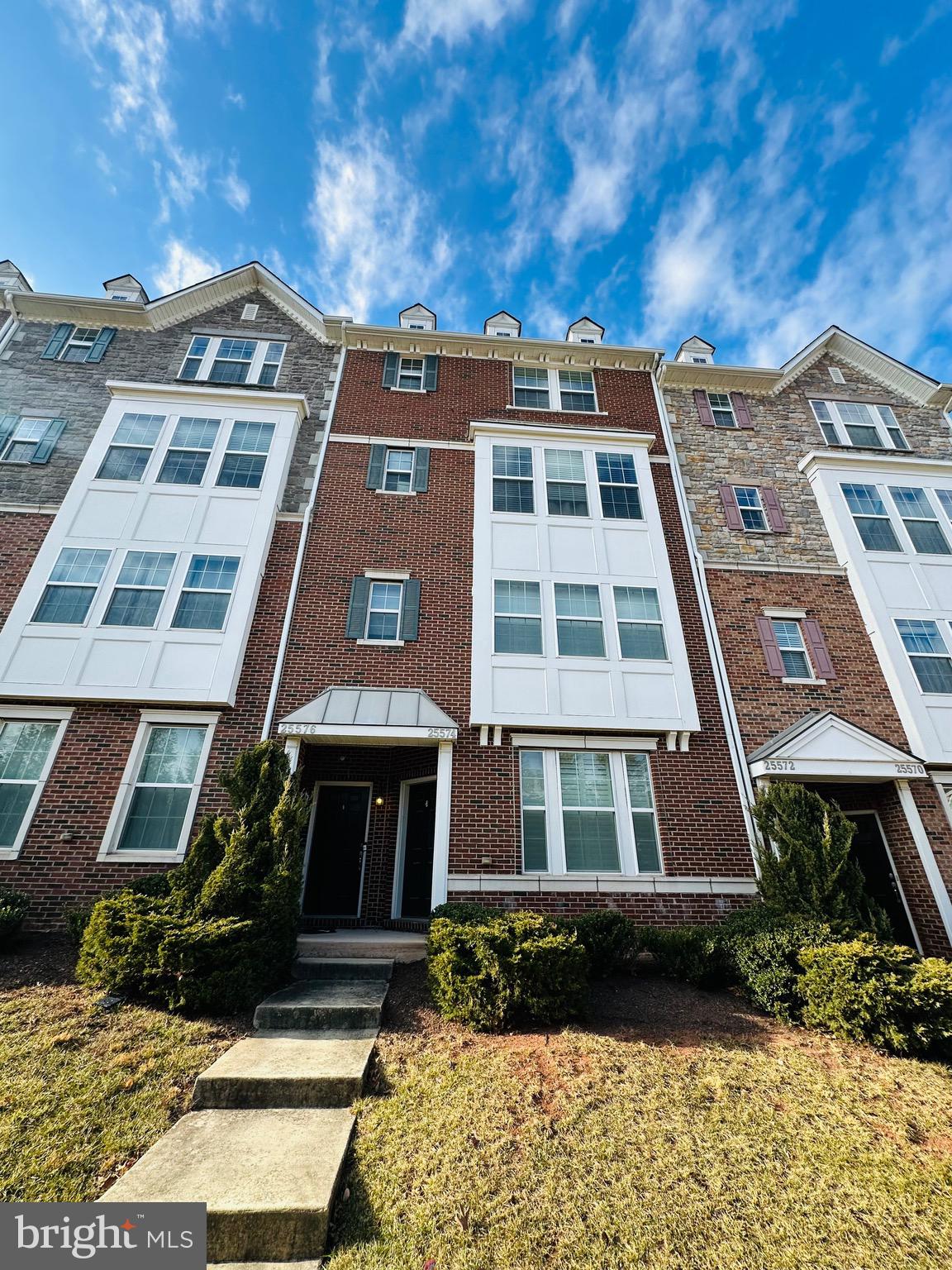 25576 Tolar Square Chantilly, VA 20152 - Photo 1 of 55 front view of a building