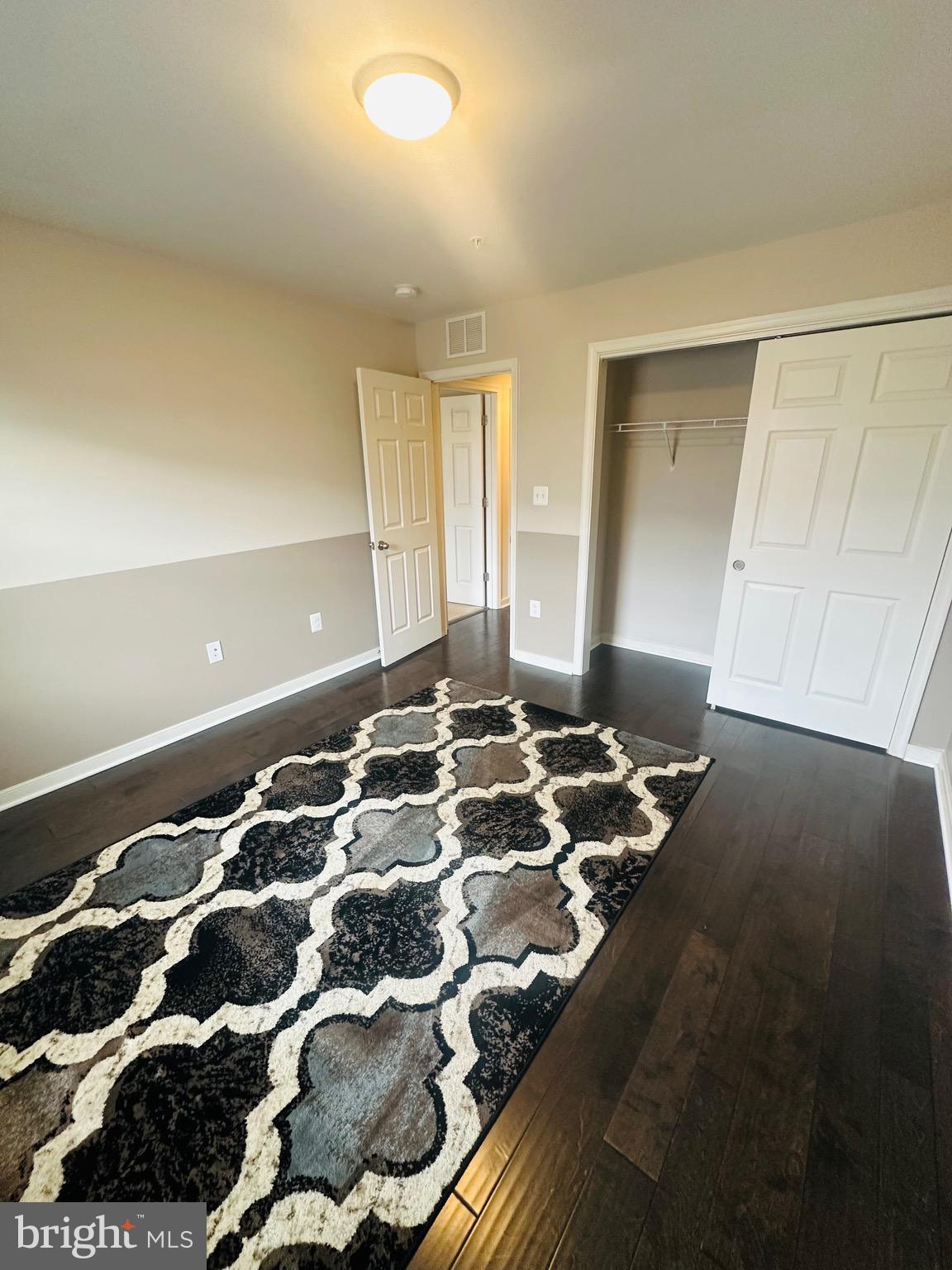 25576 Tolar Square Chantilly, VA 20152 - Photo 34 of 55 a view of a bedroom