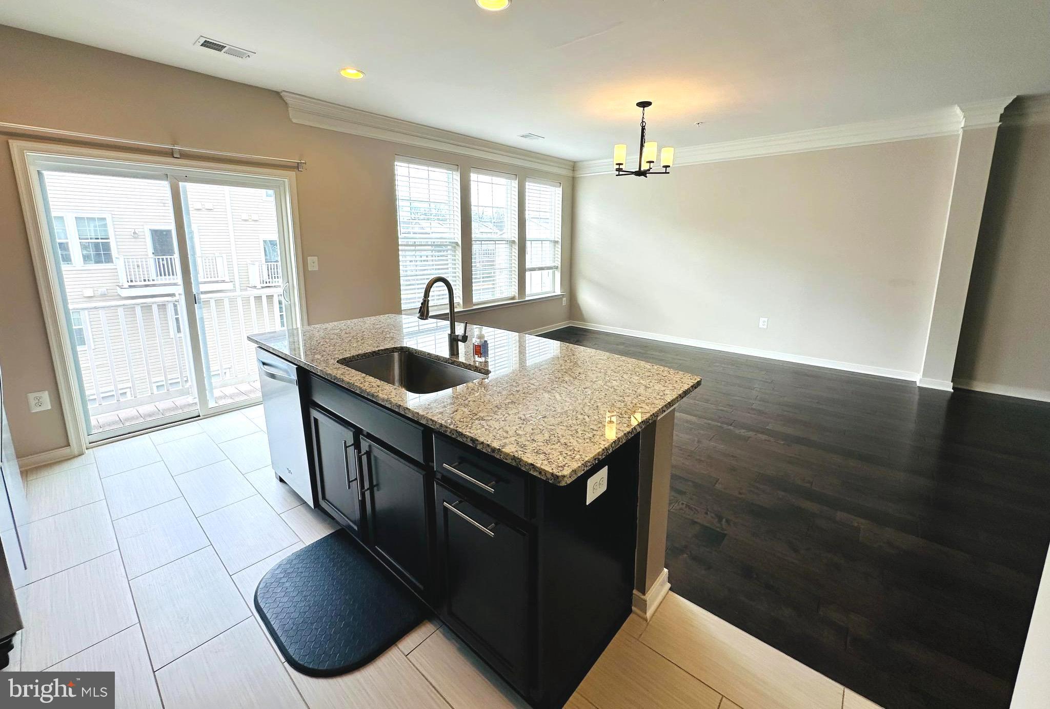 25576 Tolar Square Chantilly, VA 20152 - Photo 5 of 55 Kitchen into Dining Room