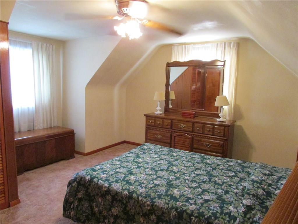 1109 Broughton Road Pittsburgh, PA 15236 - Photo 14 of 25 Gallery Image 14