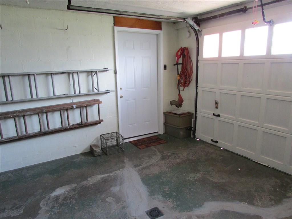 1109 Broughton Road Pittsburgh, PA 15236 - Photo 23 of 25 Gallery Image 23