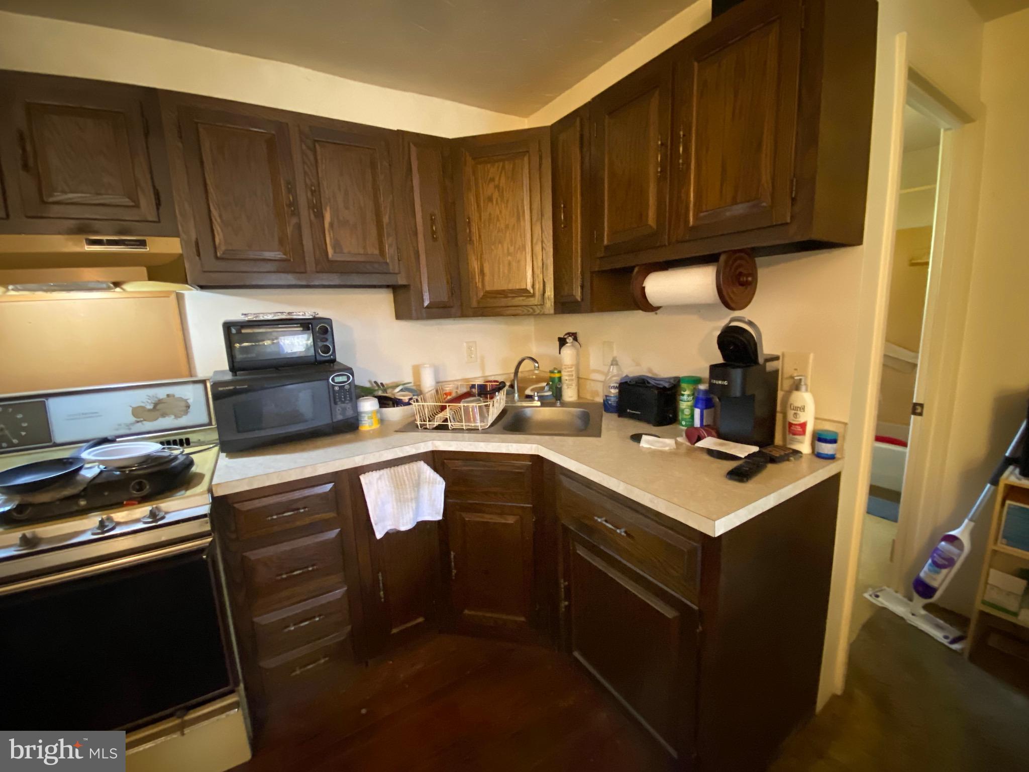 630 Walnut Road Birdsboro, PA 19508 - Photo 3 of 8 Kitchen