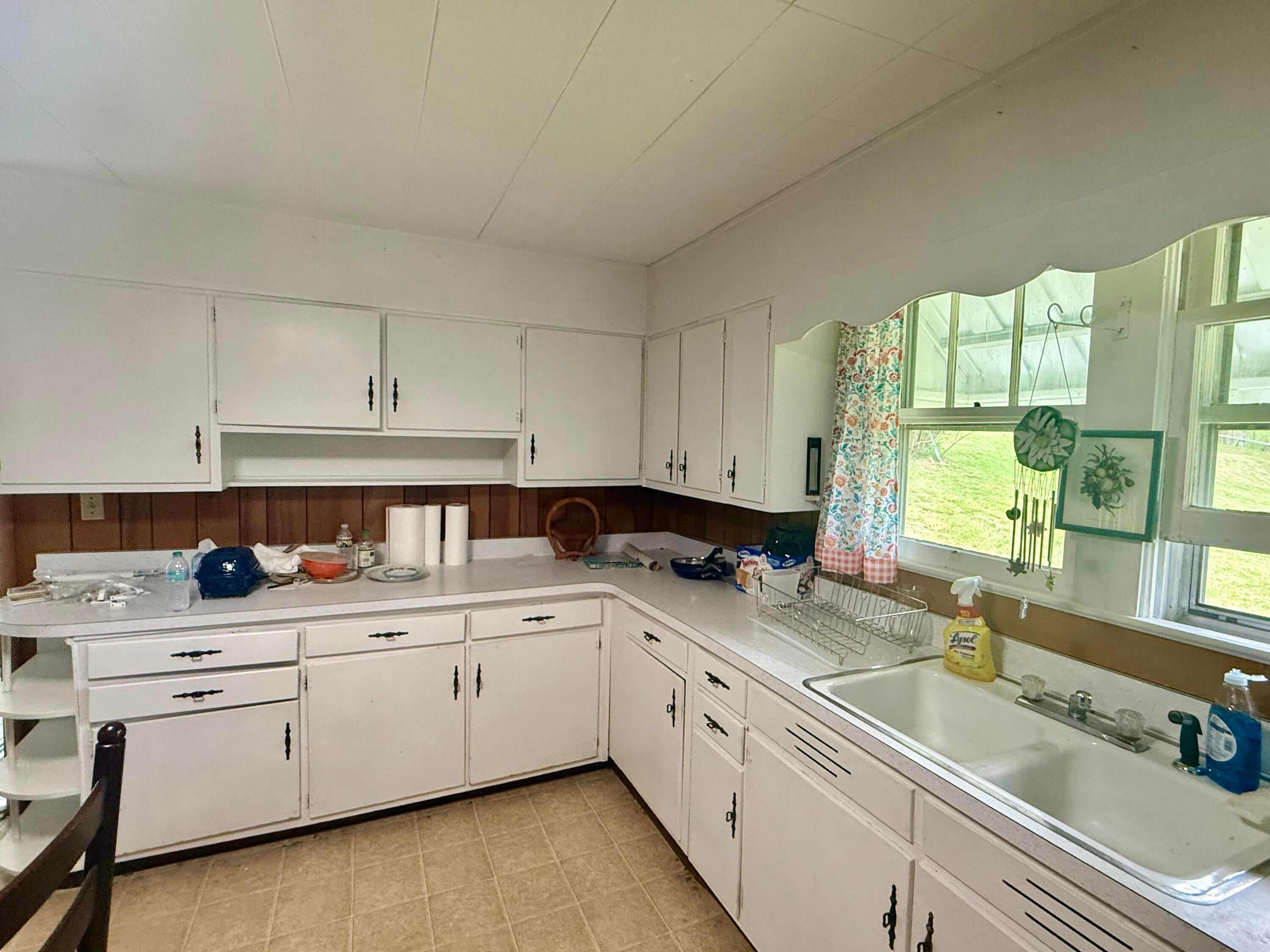 2770 Maple Acres Road Princeton, WV 24739 - Photo 23 of 46 IMG_2366