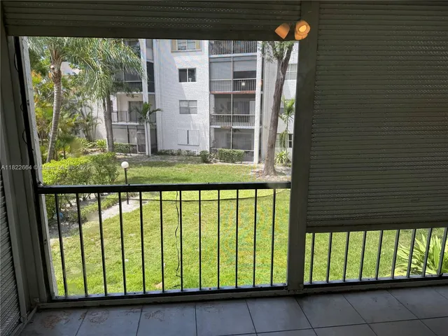$2,300 | 3360 Spanish Moss Terrace, Unit 211, Lauderhill, FL 33319