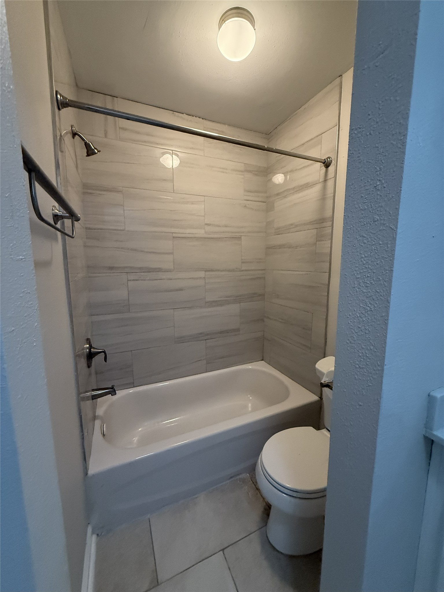 1824 Thonig Road, Unit 3 Houston, TX 77055 - Photo 9 of 16