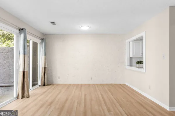 $3,000 | 510 East Ponce De Leon Avenue, Unit J, Decatur, GA 30030